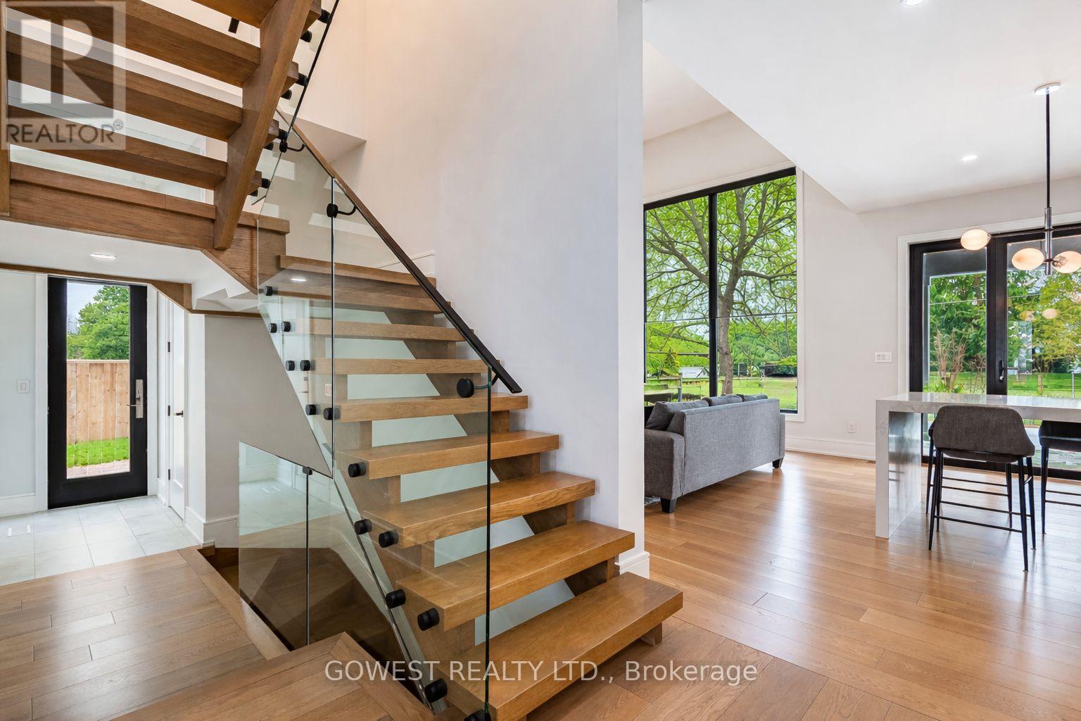 402 Niar Avenue, Mississauga, Ontario  L5G 1W3 - Photo 18 - W12931328