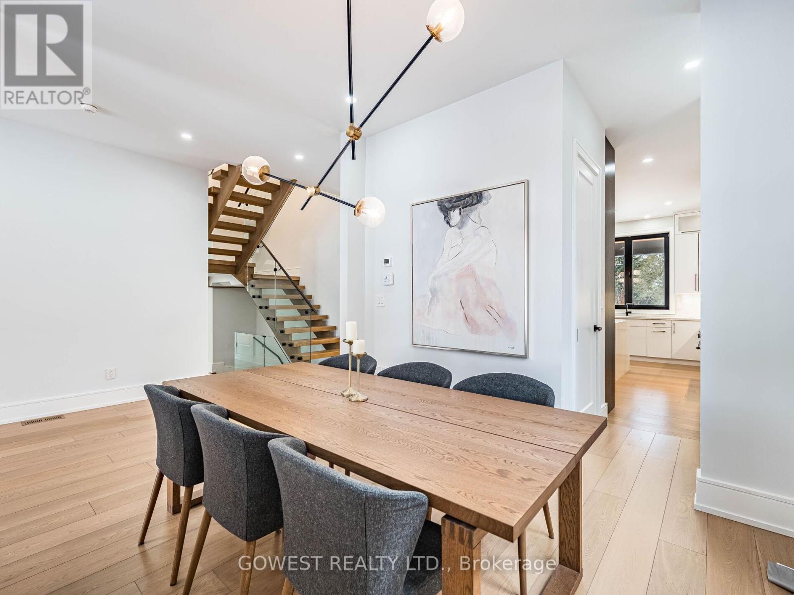 402 Niar Avenue, Mississauga, Ontario  L5G 1W3 - Photo 7 - W12931328