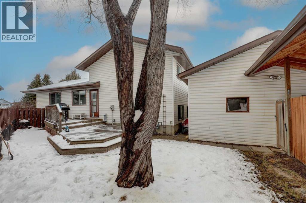 16 Martingrove Mews NE, Calgary, Alberta  T3J 2S9 - Photo 30 - A2299620