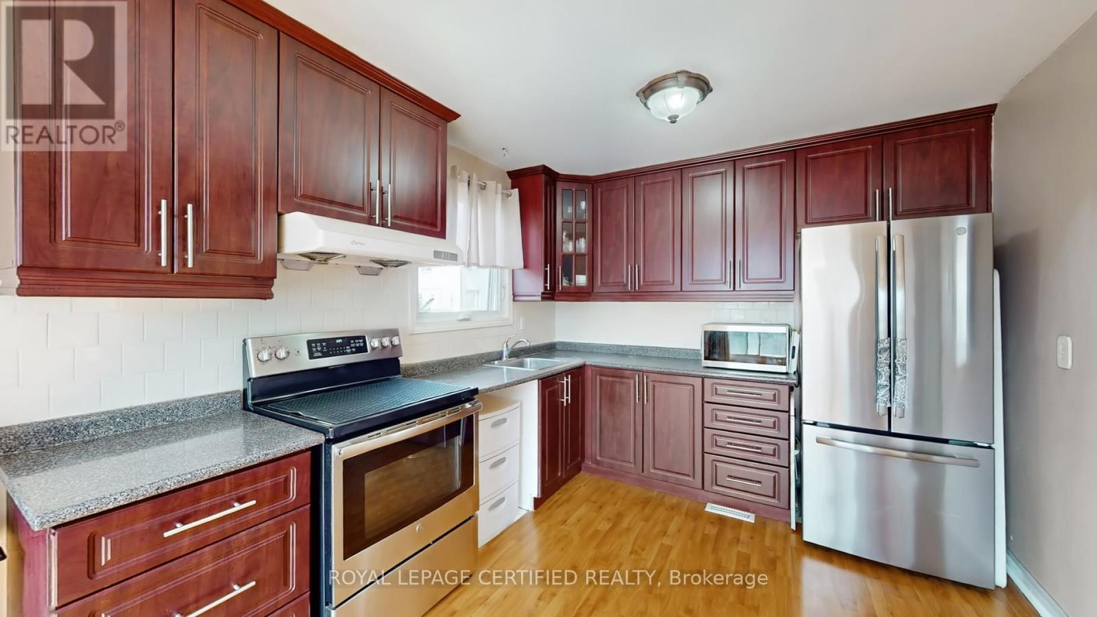 99 Huntingwood Crescent, Brampton, Ontario  L6S 1S5 - Photo 16 - W12966224