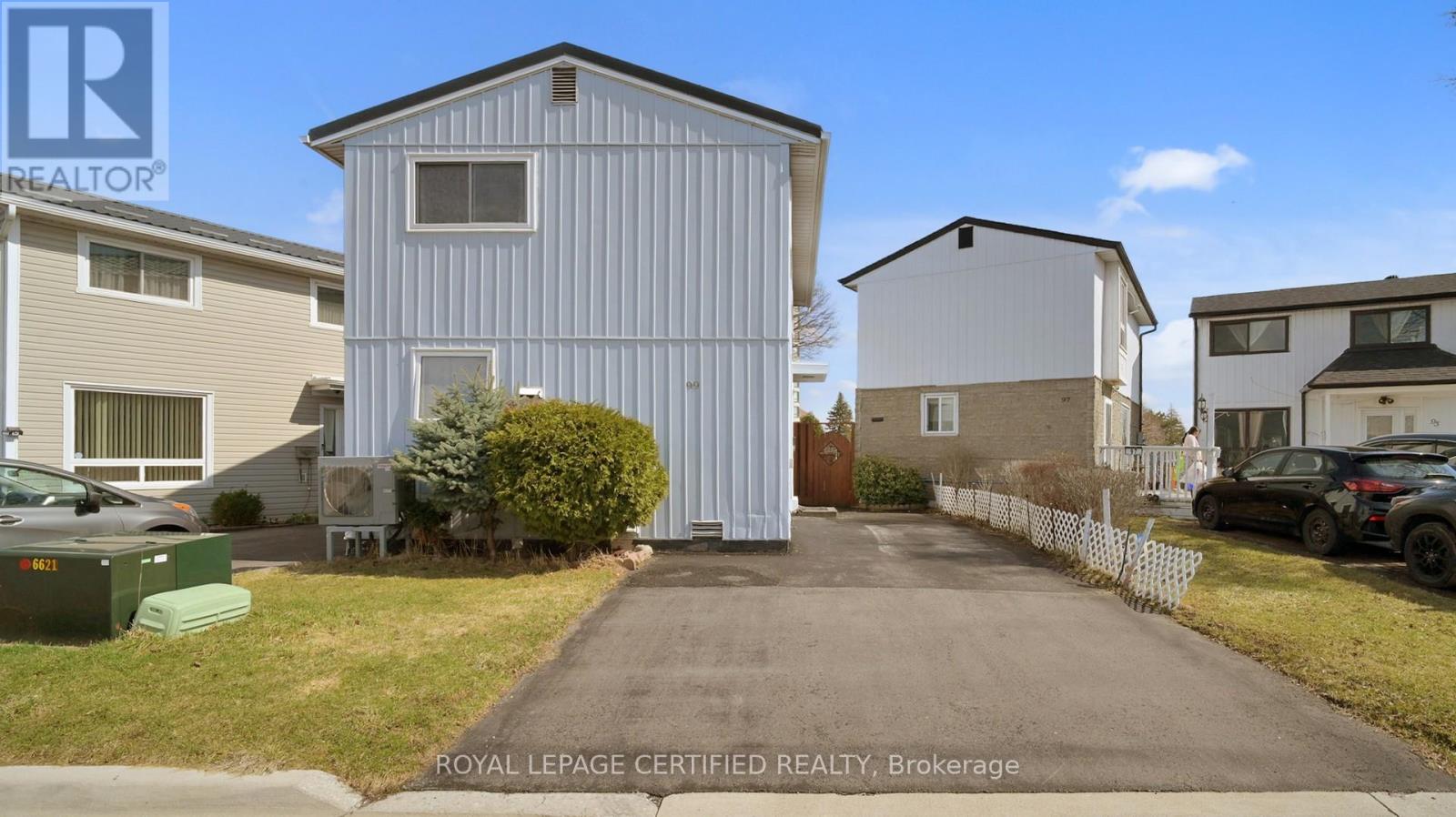 99 Huntingwood Crescent, Brampton, Ontario  L6S 1S5 - Photo 2 - W12966224