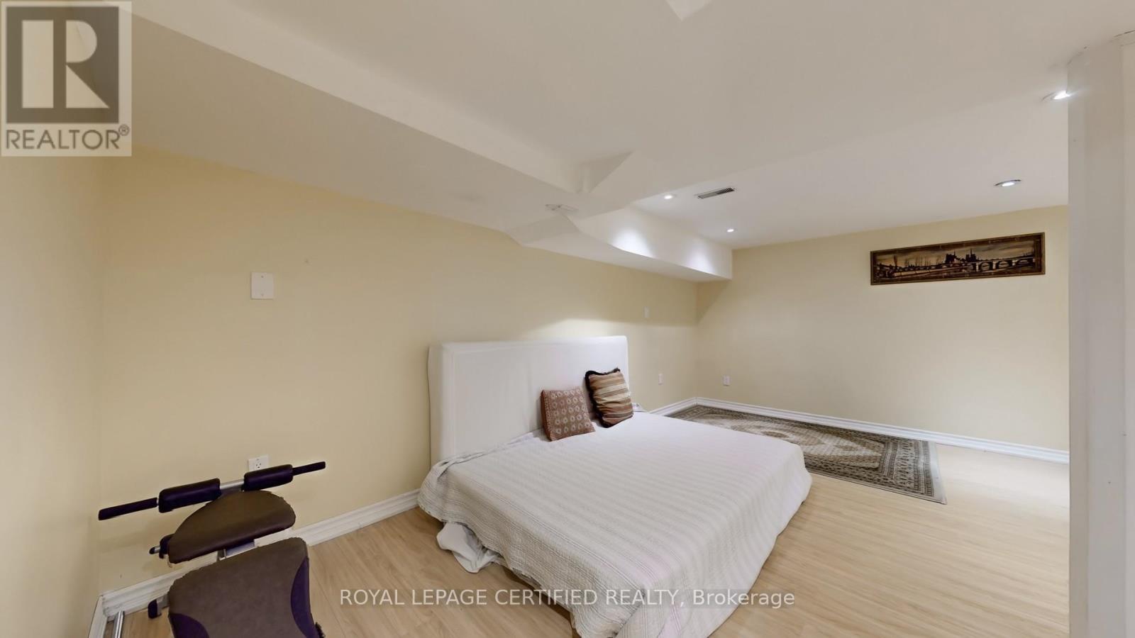 99 Huntingwood Crescent, Brampton, Ontario  L6S 1S5 - Photo 31 - W12966224