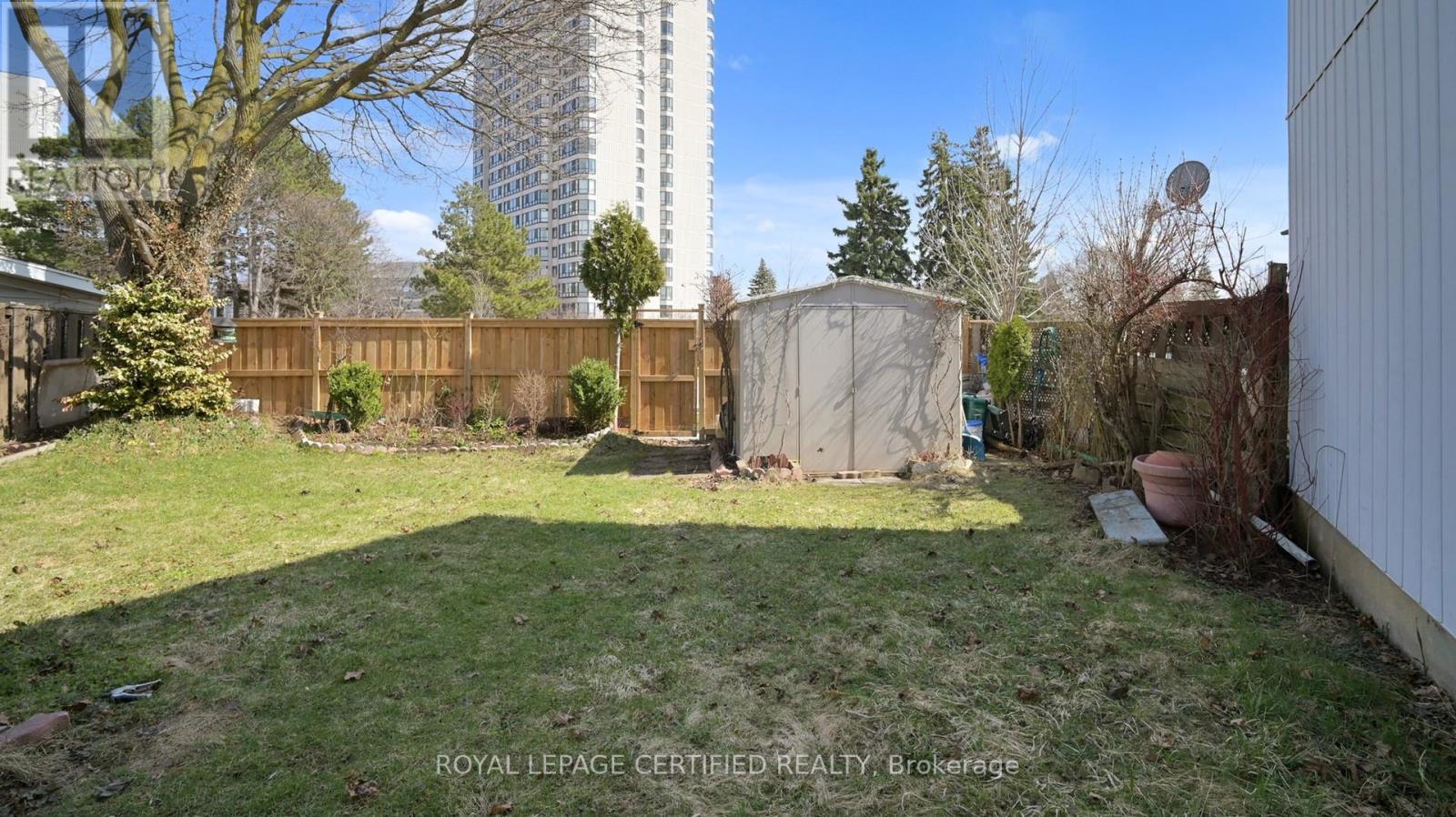 99 Huntingwood Crescent, Brampton, Ontario  L6S 1S5 - Photo 39 - W12966224