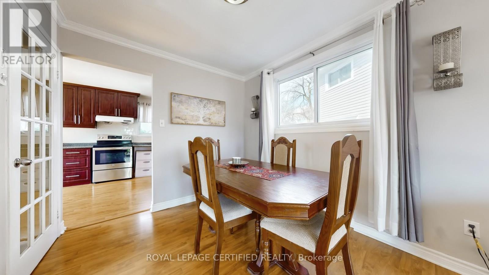 99 Huntingwood Crescent, Brampton, Ontario  L6S 1S5 - Photo 9 - W12966224