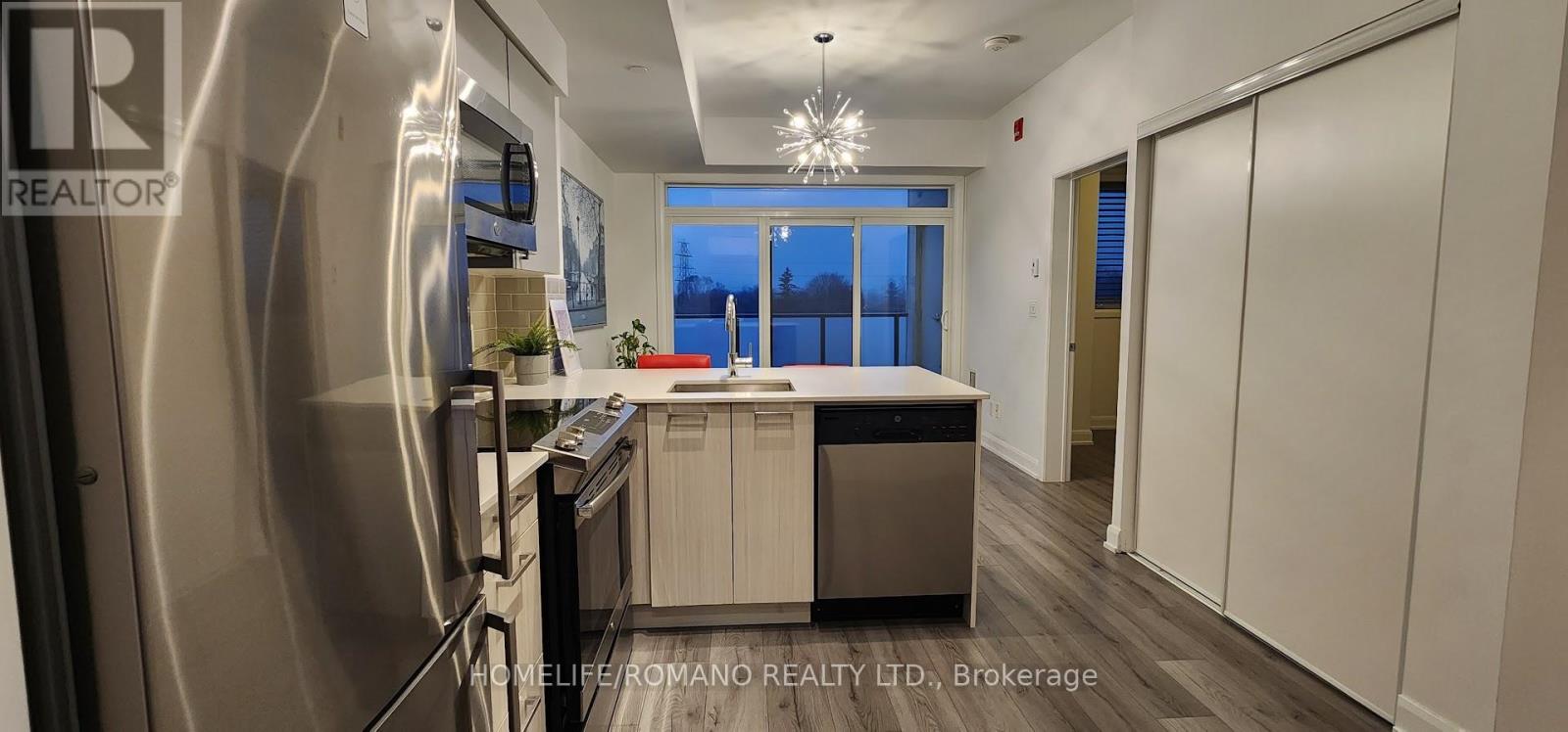 411 - 385 Osler Street, Toronto, Ontario  M6N 0B2 - Photo 10 - W12966240