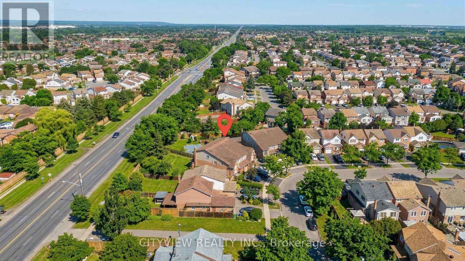 64 Foxacre Row, Brampton, Ontario  L6V 3P5 - Photo 3 - W12966242