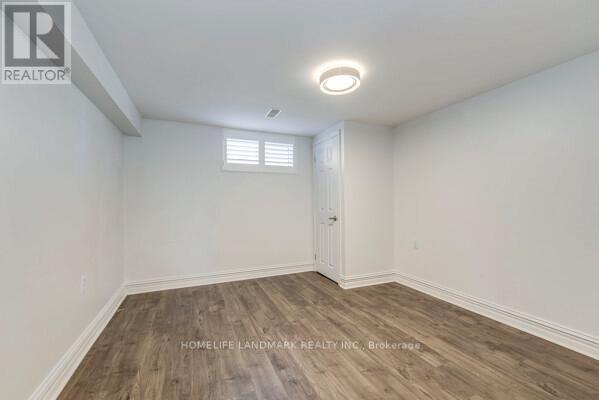 538 Fourth Line, Oakville, Ontario  L6L 5A7 - Photo 13 - W12966248