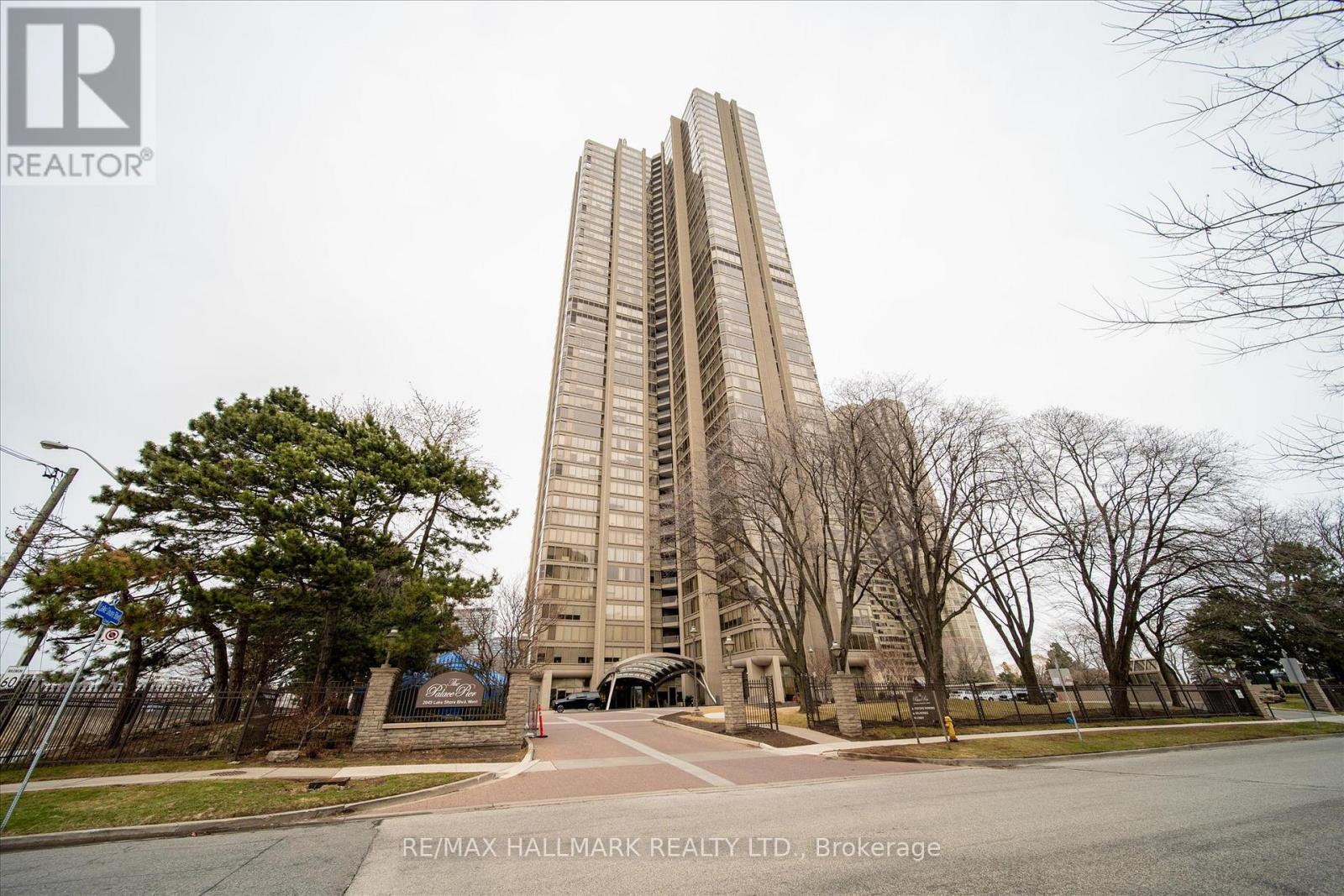 1905 - 2045 LAKESHORE BOULEVARD W, Toronto, Ontario