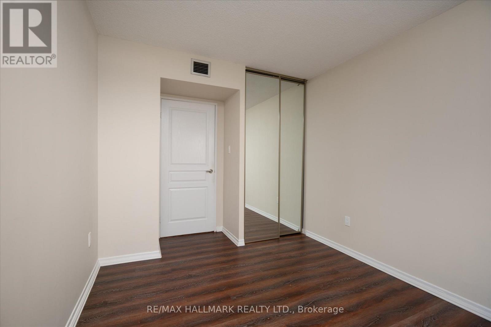 1905 - 2045 Lakeshore Boulevard W, Toronto, Ontario  M8V 2Z6 - Photo 15 - W12966296