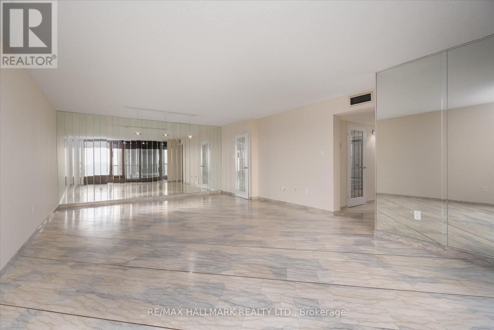 1905 - 2045 Lakeshore Boulevard W, Toronto, Ontario  M8V 2Z6 - Photo 6 - W12966296