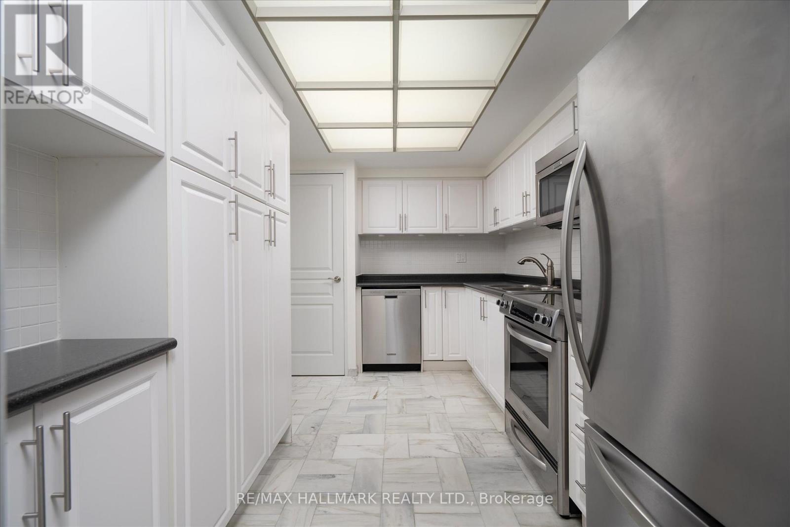 1905 - 2045 Lakeshore Boulevard W, Toronto, Ontario  M8V 2Z6 - Photo 9 - W12966296