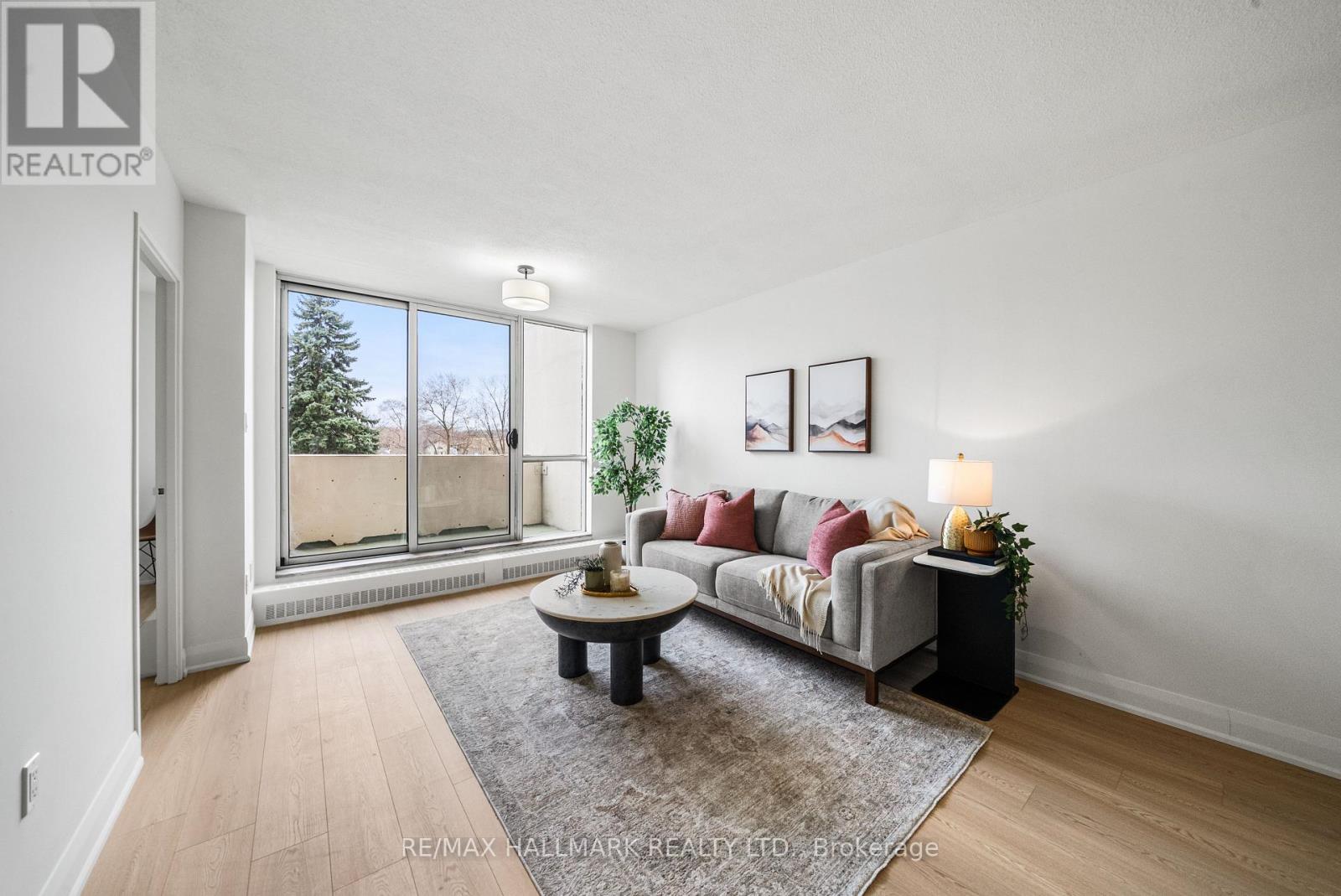 209 - 35 Ormskirk Avenue, Toronto, Ontario  M6S 1A8 - Photo 1 - W12966314