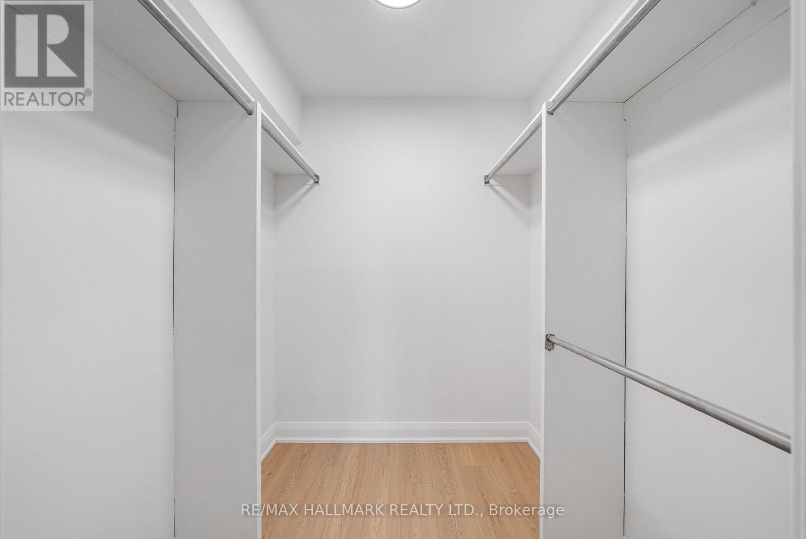 209 - 35 Ormskirk Avenue, Toronto, Ontario  M6S 1A8 - Photo 18 - W12966314