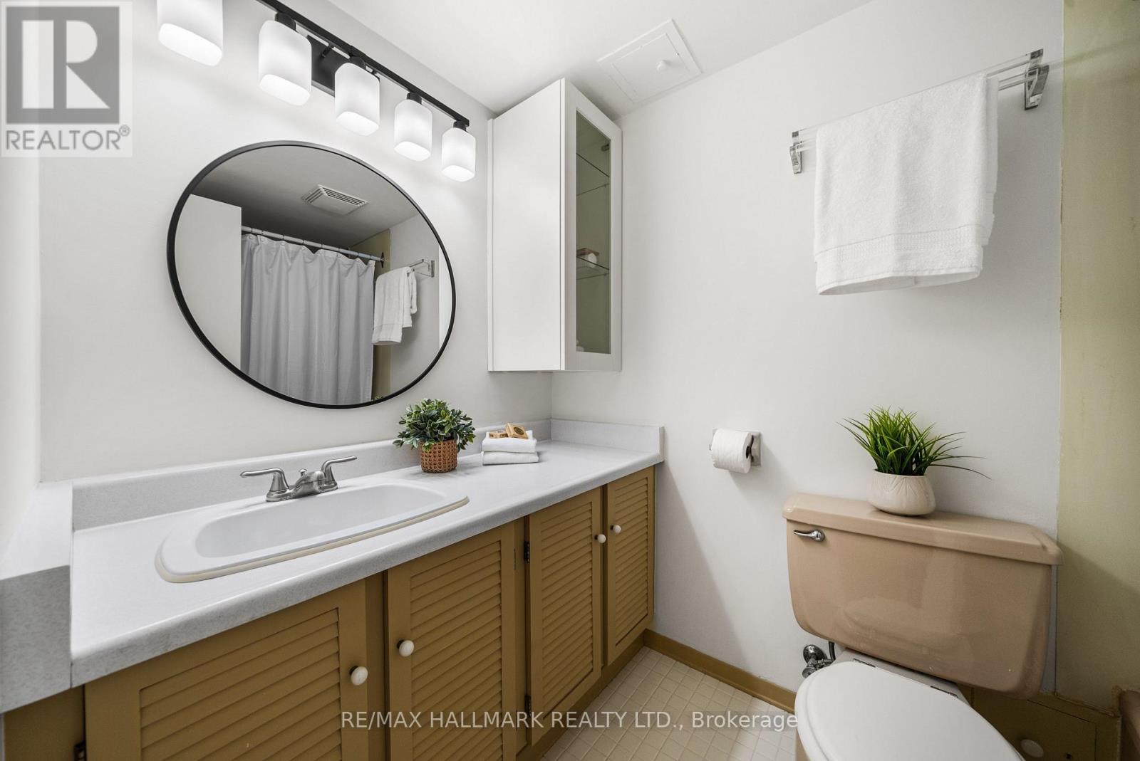 209 - 35 Ormskirk Avenue, Toronto, Ontario  M6S 1A8 - Photo 21 - W12966314