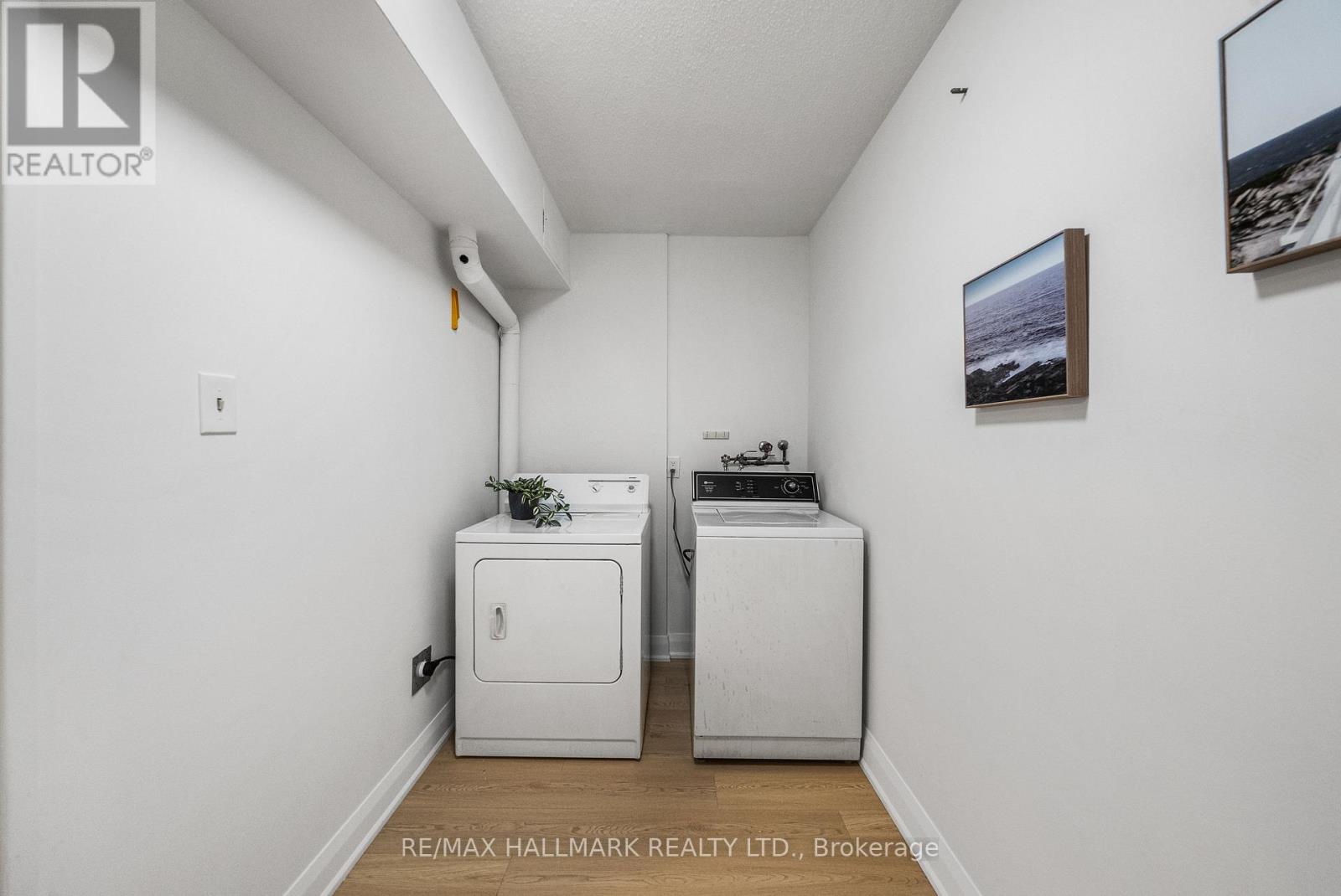 209 - 35 Ormskirk Avenue, Toronto, Ontario  M6S 1A8 - Photo 22 - W12966314