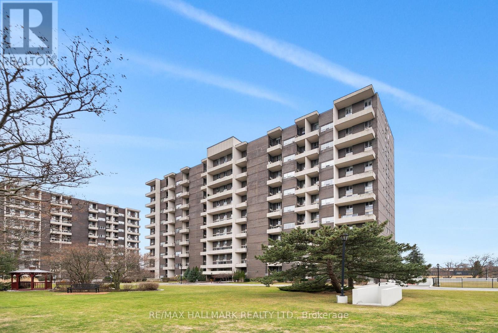 209 - 35 Ormskirk Avenue, Toronto, Ontario  M6S 1A8 - Photo 27 - W12966314