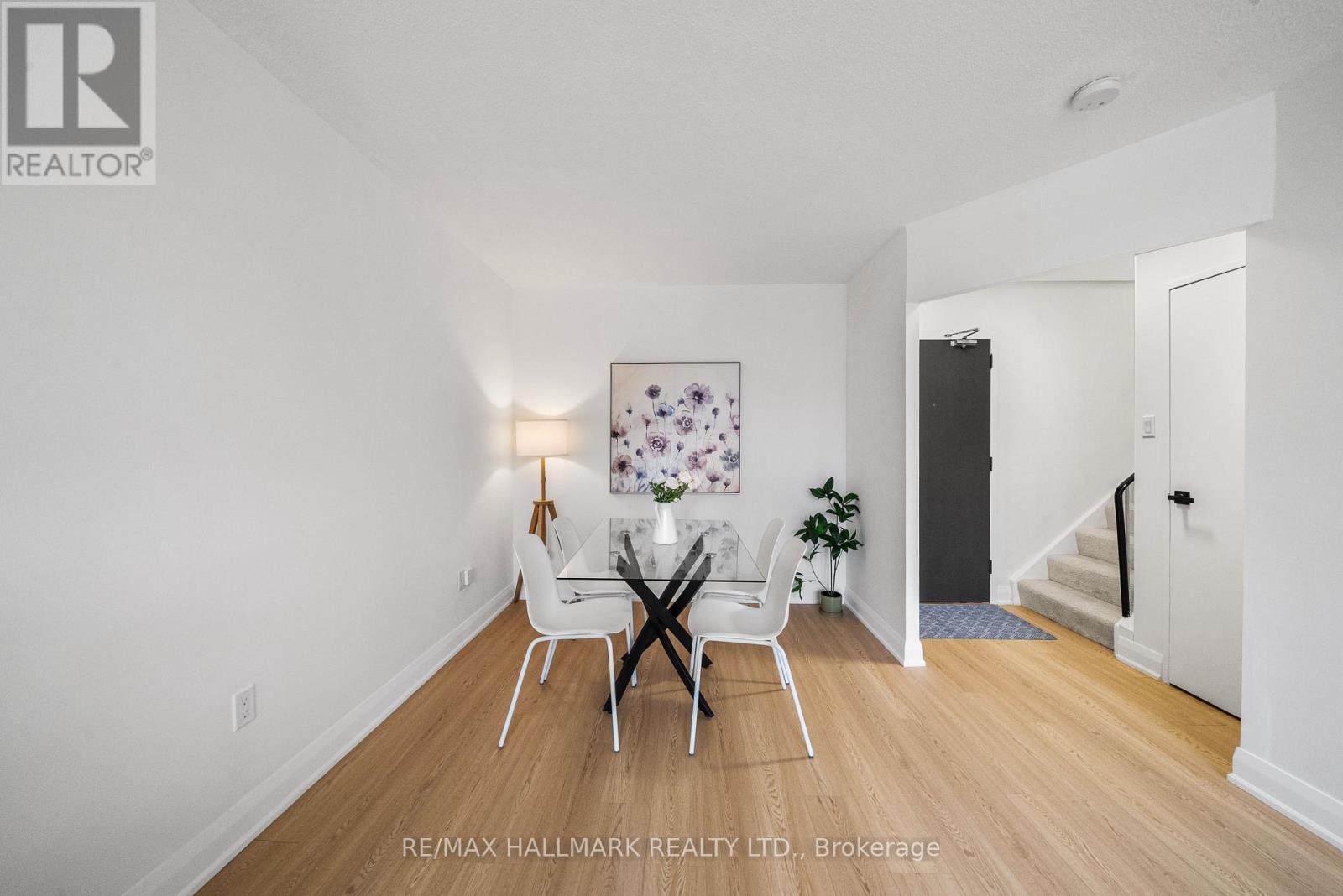 209 - 35 Ormskirk Avenue, Toronto, Ontario  M6S 1A8 - Photo 7 - W12966314