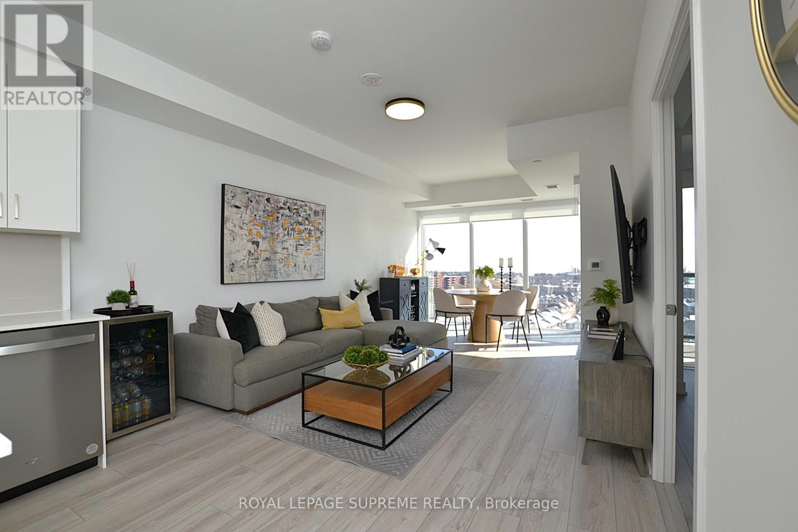 1108 - 1035 Southdown Road, Mississauga, Ontario  L5J 0A2 - Photo 4 - W12966322