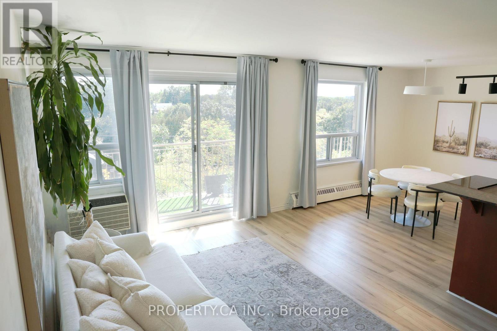 303 - 60 Gulliver Road, Toronto, Ontario  M6M 2M6 - Photo 13 - W12966346