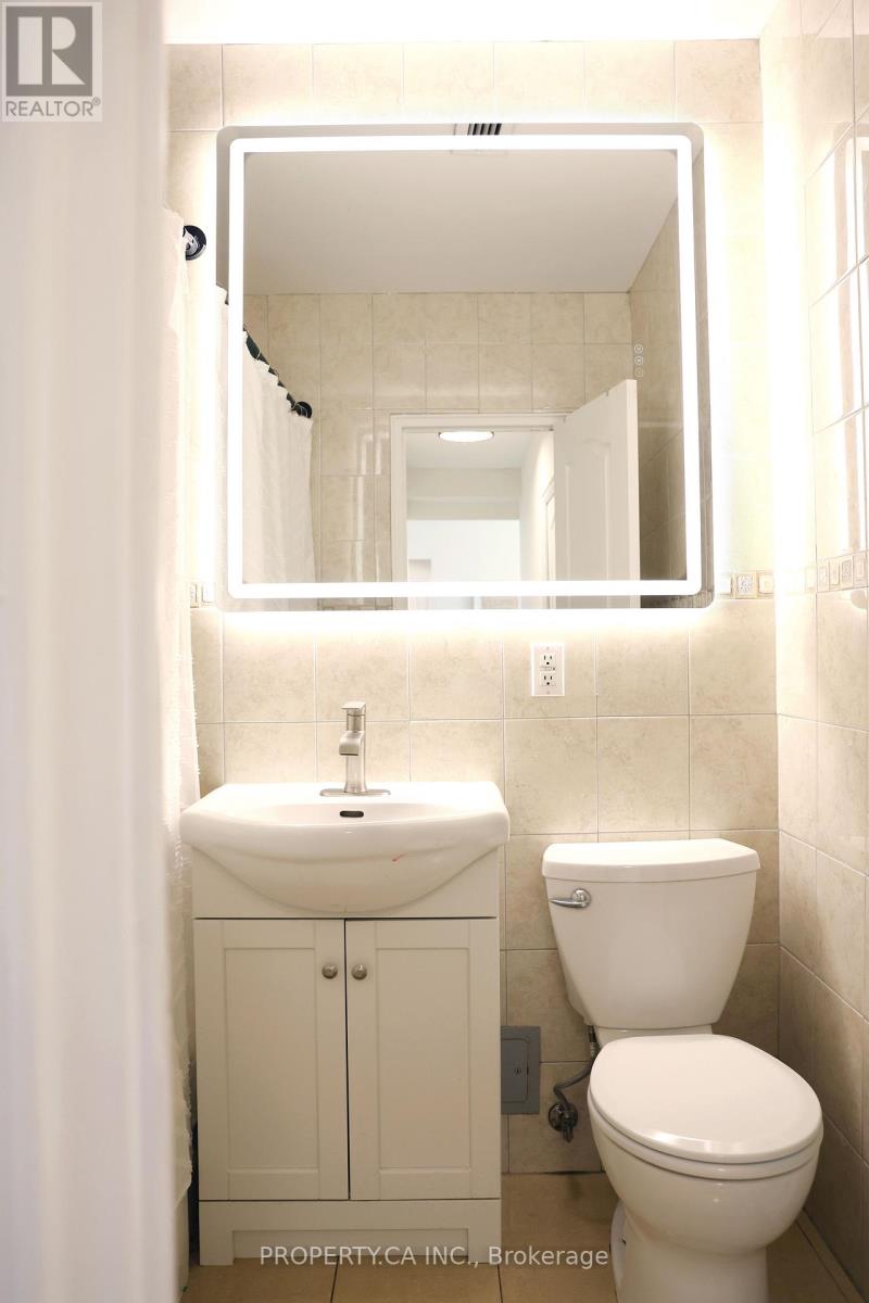 303 - 60 Gulliver Road, Toronto, Ontario  M6M 2M6 - Photo 21 - W12966346