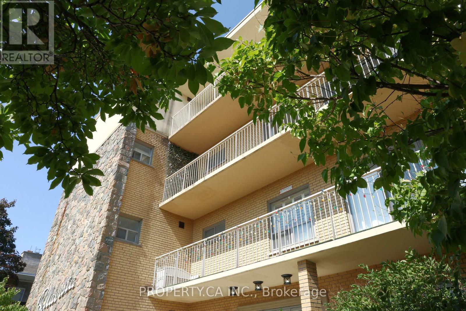 303 - 60 Gulliver Road, Toronto, Ontario  M6M 2M6 - Photo 32 - W12966346