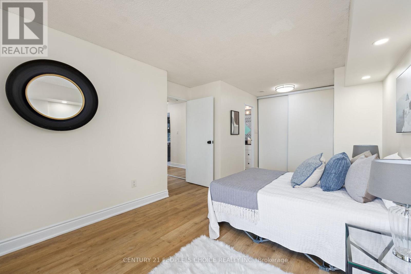 1605 - 3 Rowntree Road, Toronto, Ontario  M9V 5G8 - Photo 19 - W12966368