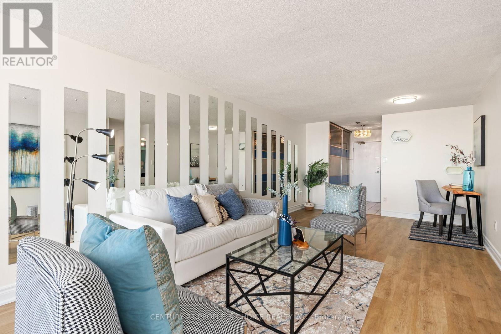 1605 - 3 Rowntree Road, Toronto, Ontario  M9V 5G8 - Photo 5 - W12966368