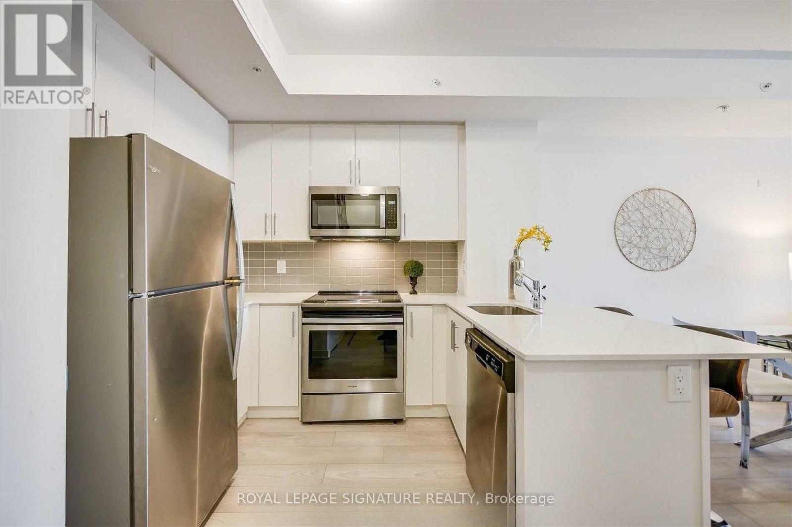 15 - 3492 Widdicombe Way, Mississauga, Ontario  L5L 0B8 - Photo 6 - W12966470