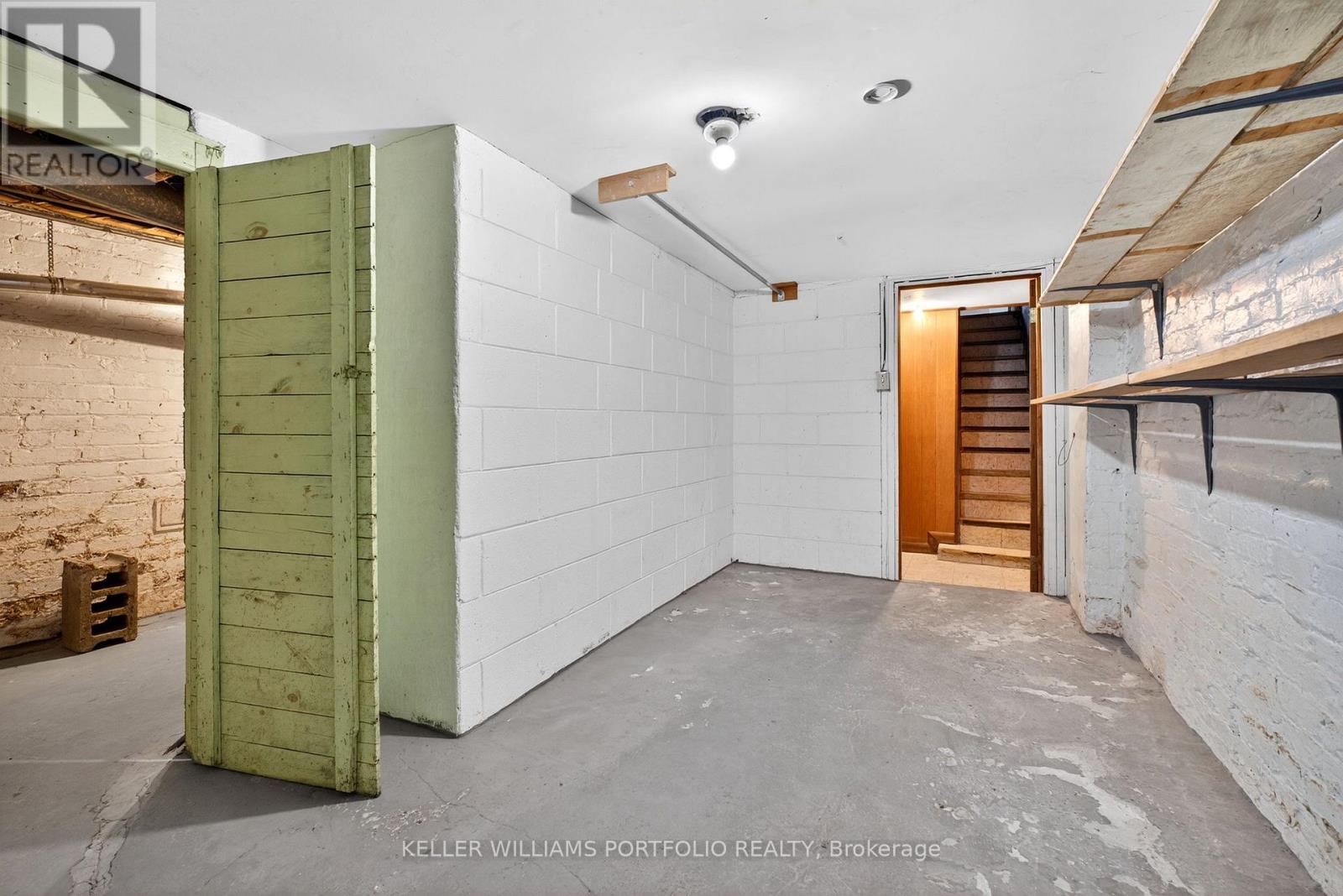 31 Mcroberts Avenue, Toronto, Ontario  M6E 4P3 - Photo 25 - W12966498