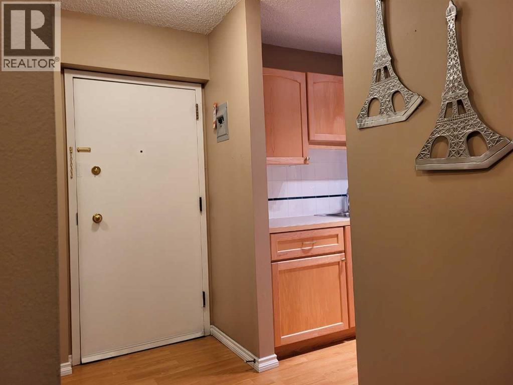 135, 820 89 Avenue SW, Calgary, Alberta  T2V 4N9 - Photo 2 - A2299431