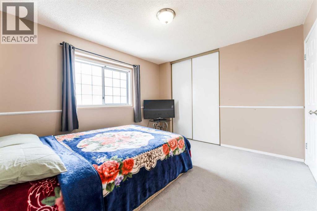 31 Coventry Lane NE, Calgary, Alberta  T3K 4G4 - Photo 24 - A2299352