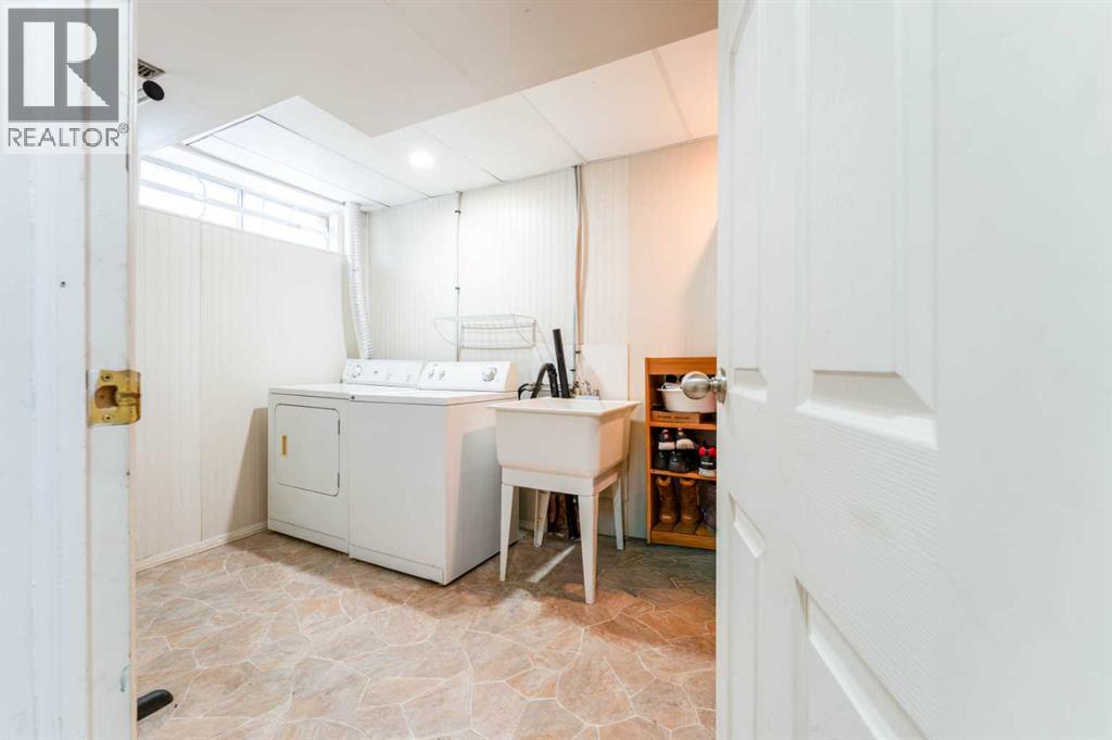 31 Coventry Lane NE, Calgary, Alberta  T3K 4G4 - Photo 30 - A2299352