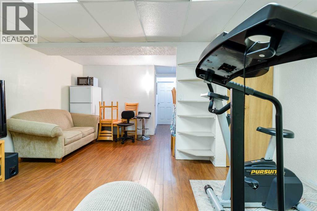 31 Coventry Lane NE, Calgary, Alberta  T3K 4G4 - Photo 34 - A2299352