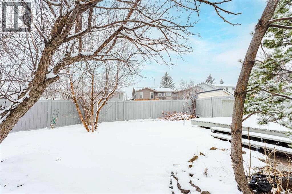 31 Coventry Lane NE, Calgary, Alberta  T3K 4G4 - Photo 39 - A2299352