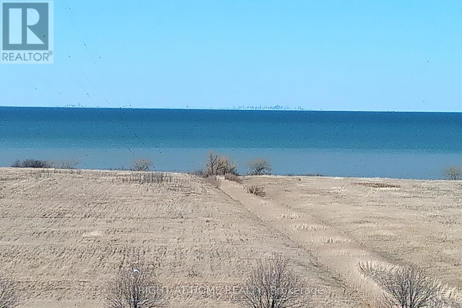 714 - 550 North Service Road, Grimsby, Ontario  L3M 4E8 - Photo 14 - X12966204