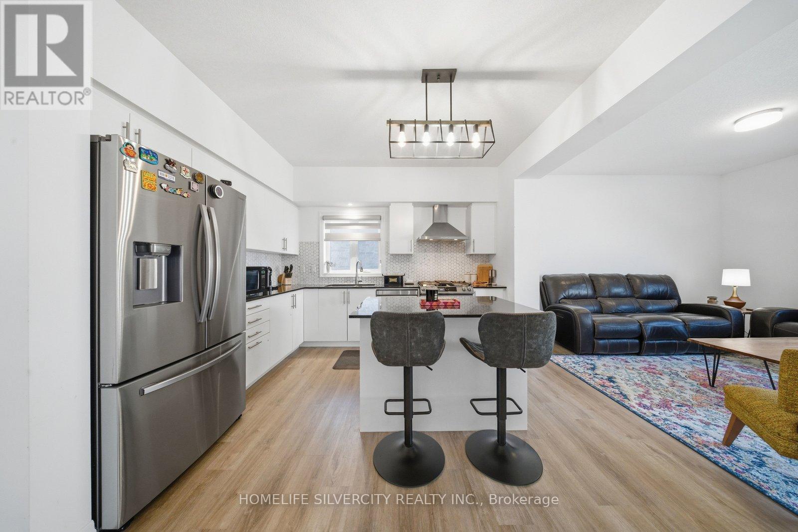 17 Oldham Avenue, Brant, Ontario  N3L 0G7 - Photo 7 - X12966350