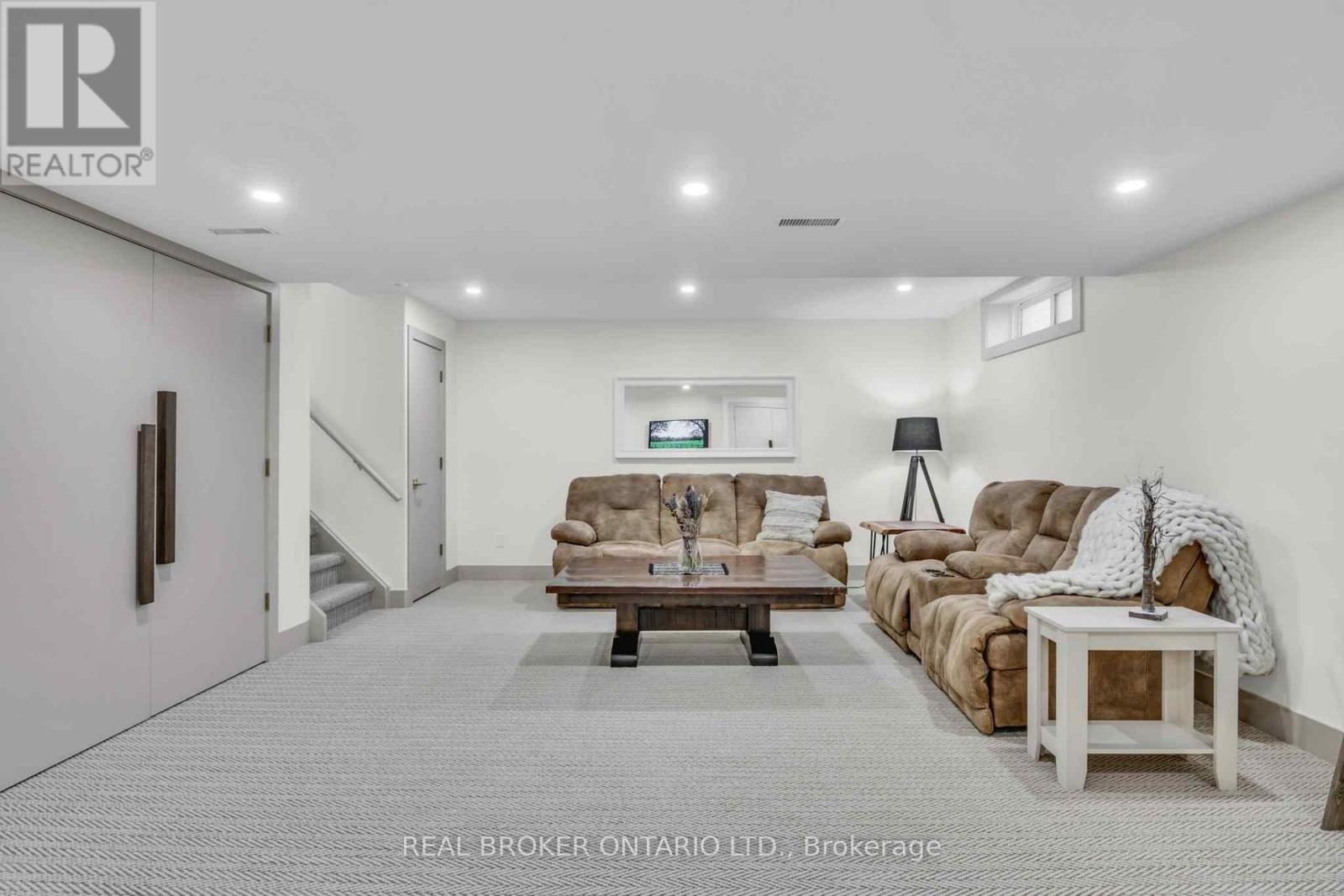 17 Bluebird Place, Woolwich, Ontario  N3B 1W7 - Photo 36 - X12966354