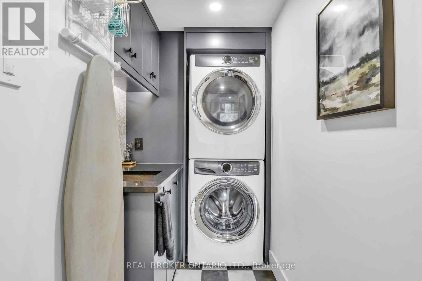 17 Bluebird Place, Woolwich, Ontario  N3B 1W7 - Photo 38 - X12966354