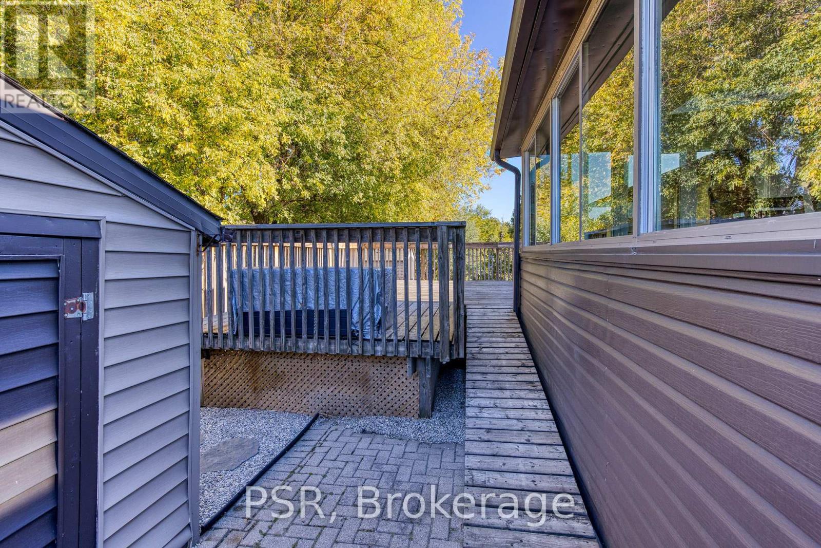 24 Burbank Road, Kitchener, Ontario  N2B 1E1 - Photo 10 - X12966406