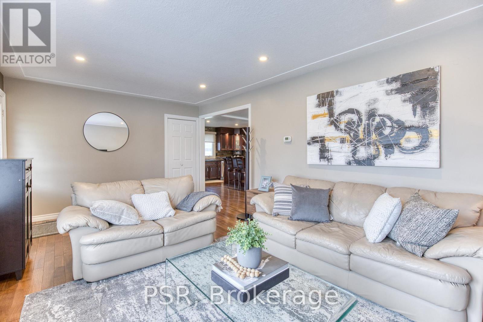 24 Burbank Road, Kitchener, Ontario  N2B 1E1 - Photo 11 - X12966406