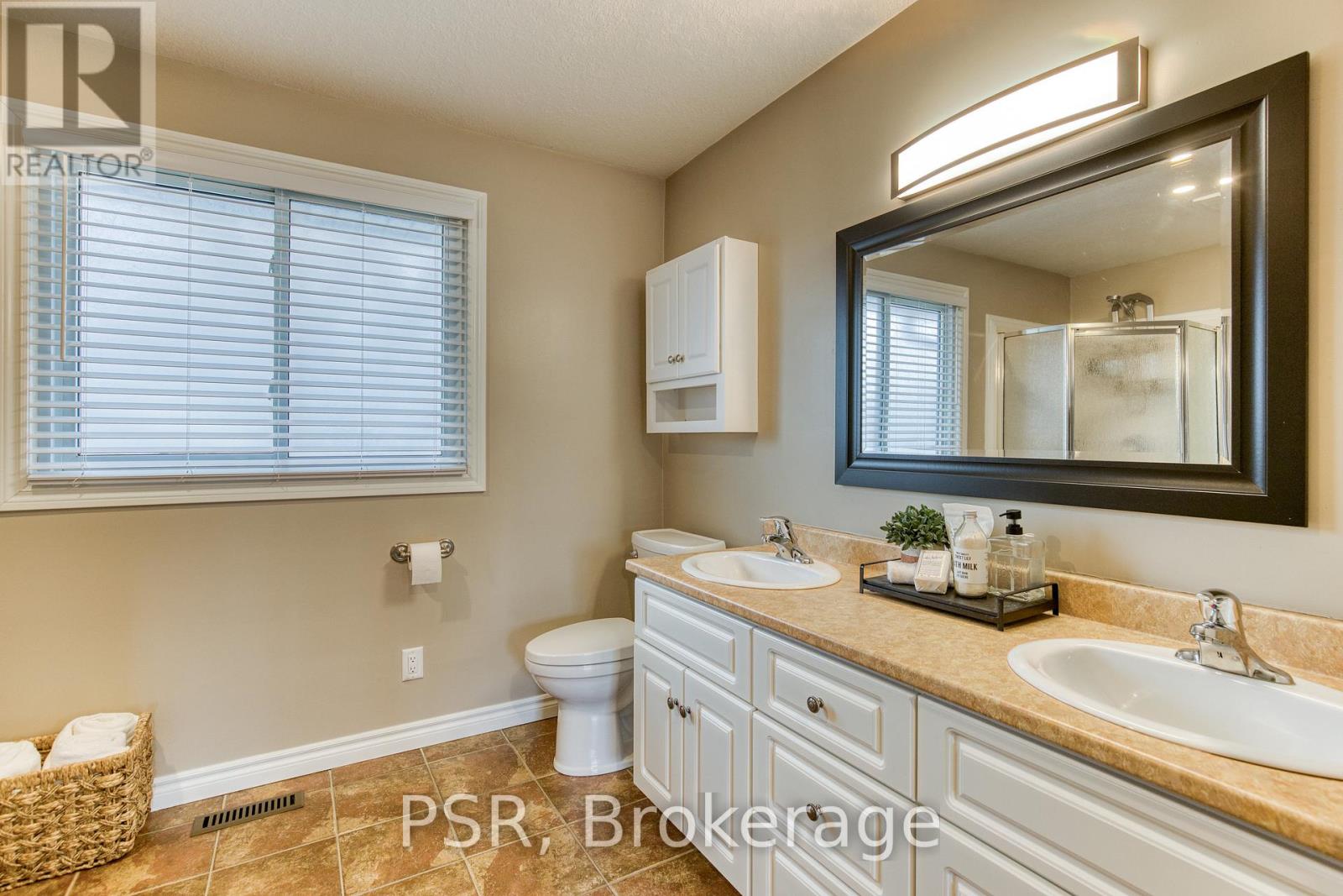 24 Burbank Road, Kitchener, Ontario  N2B 1E1 - Photo 26 - X12966406