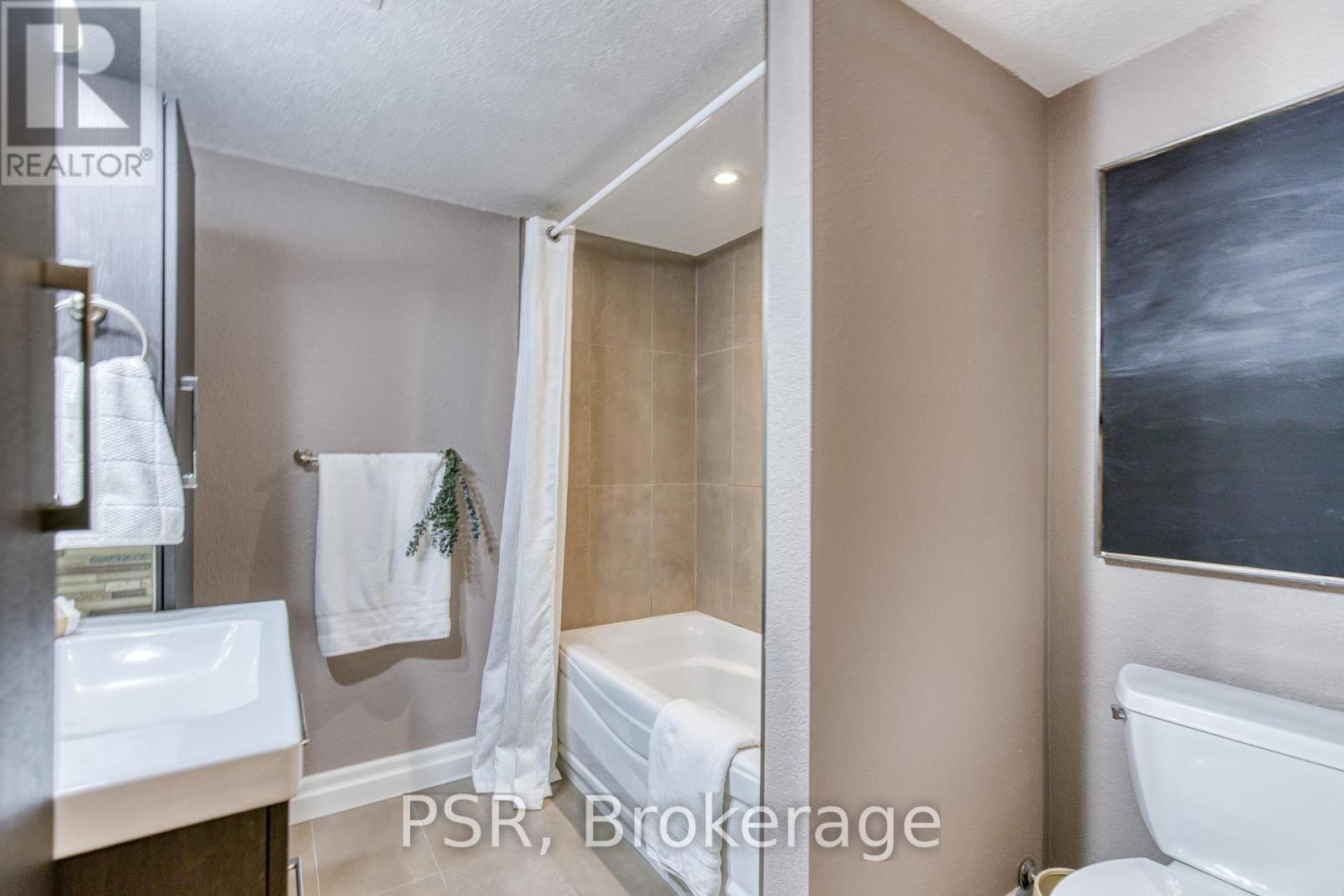 24 Burbank Road, Kitchener, Ontario  N2B 1E1 - Photo 43 - X12966406