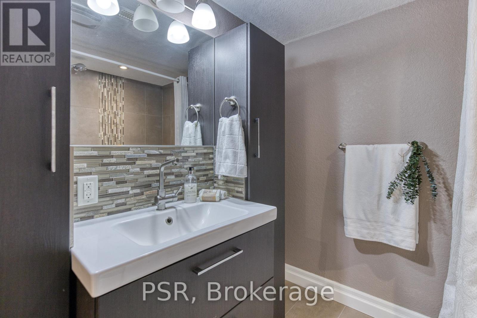 24 Burbank Road, Kitchener, Ontario  N2B 1E1 - Photo 44 - X12966406