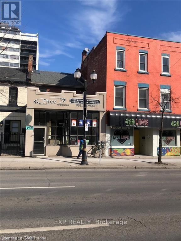 250 King Street W, Hamilton, Ontario  L8P 1A9 - Photo 2 - X12966436
