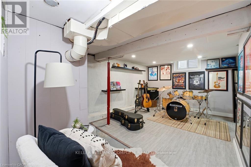 547 Cochrane Road, Hamilton, Ontario  L8K 3H4 - Photo 16 - X12966460