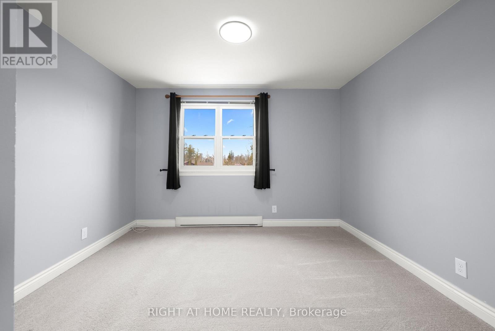 12 Maple Grove Road, Kawartha Lakes, Ontario  K9V 4R6 - Photo 11 - X12966488