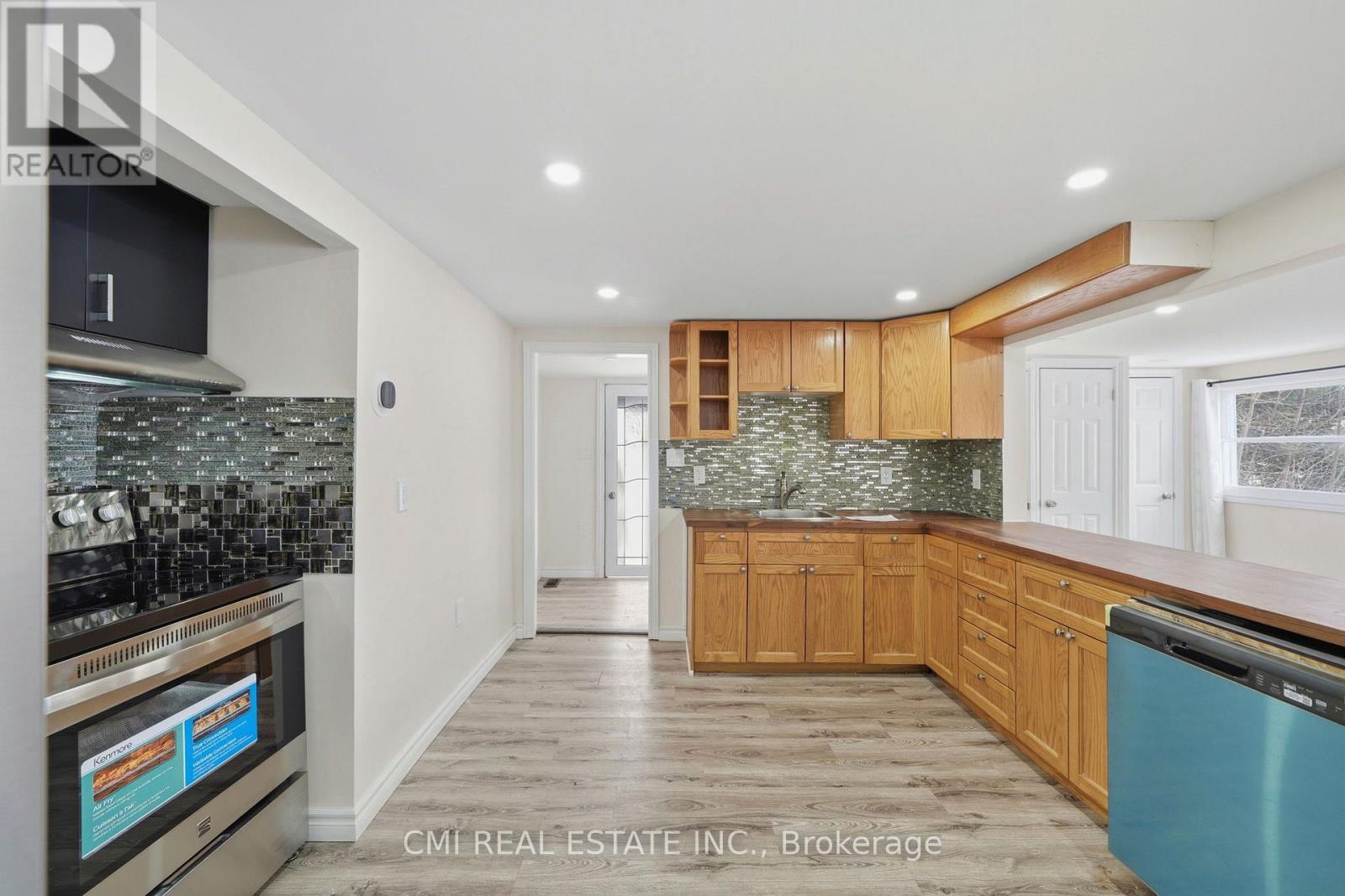 63 Sunnylea Avenue, Armour, Ontario  P0A 1L0 - Photo 10 - X12966502