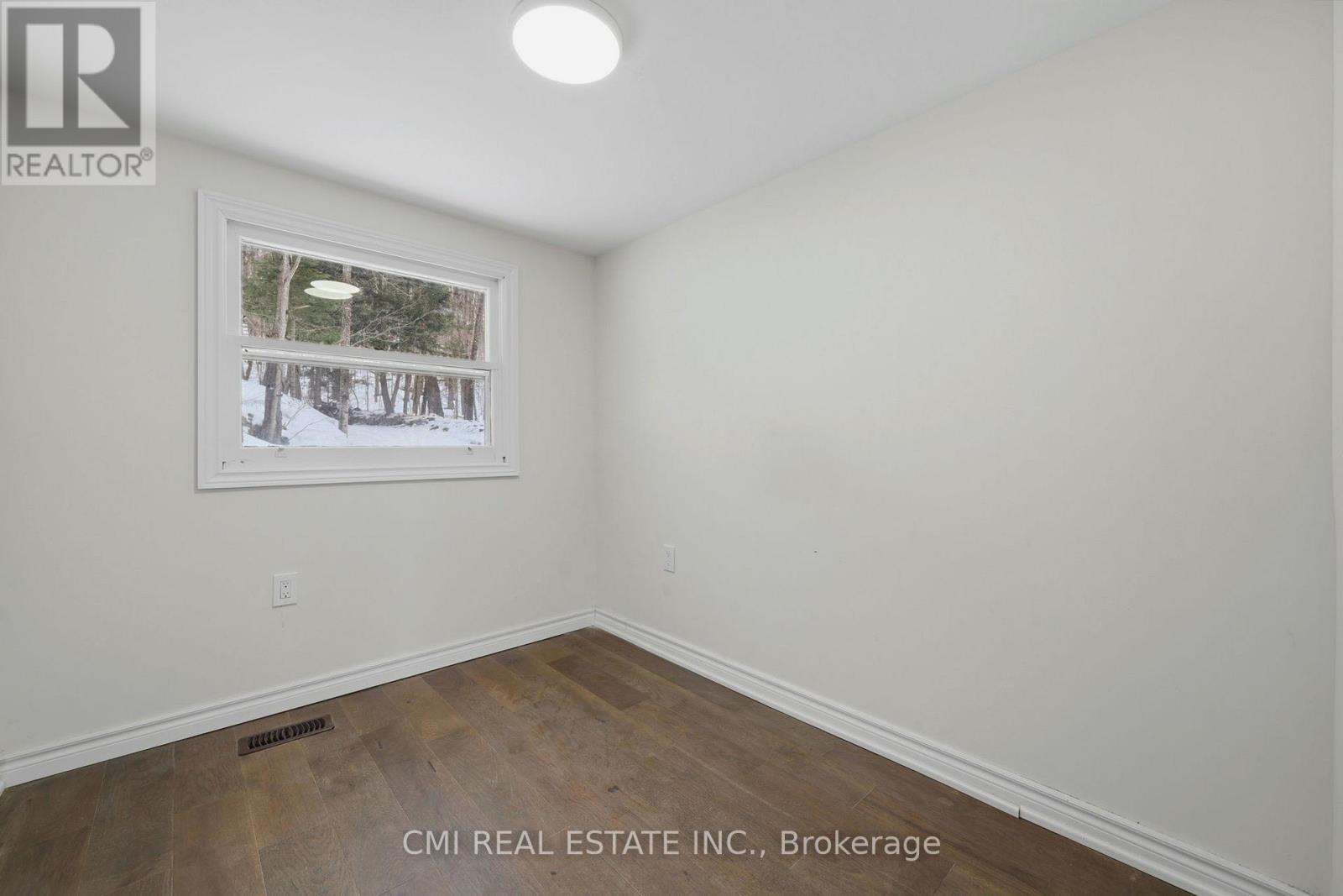 63 Sunnylea Avenue, Armour, Ontario  P0A 1L0 - Photo 17 - X12966502