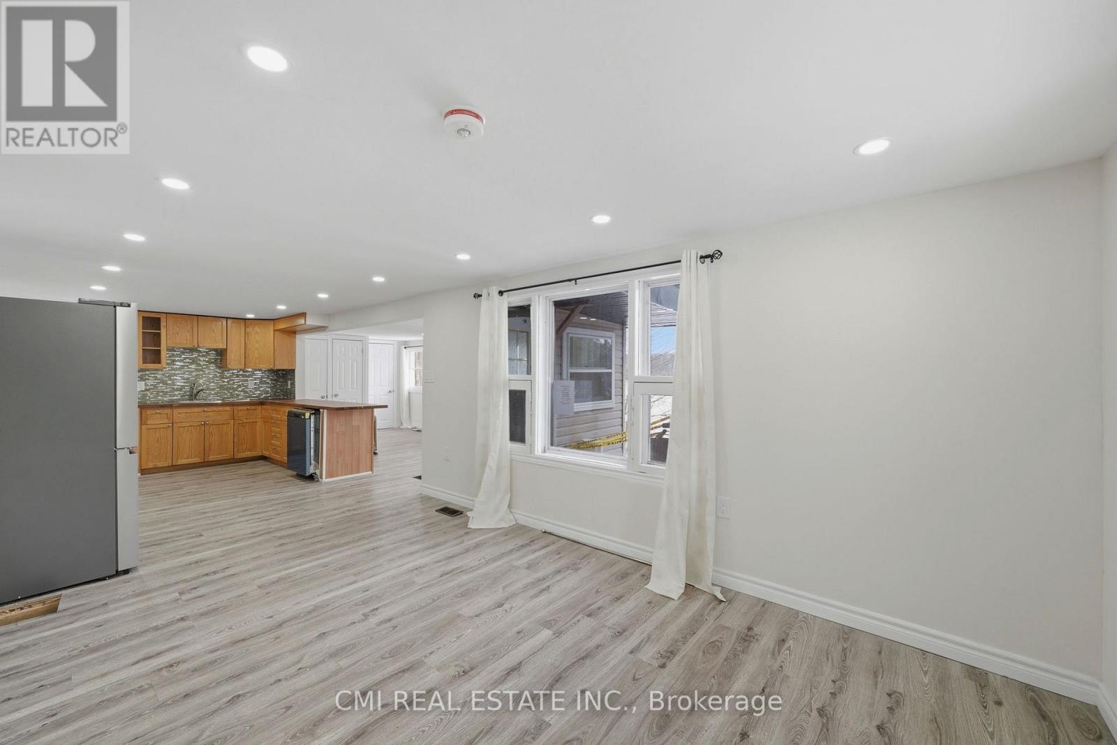 63 Sunnylea Avenue, Armour, Ontario  P0A 1L0 - Photo 7 - X12966502