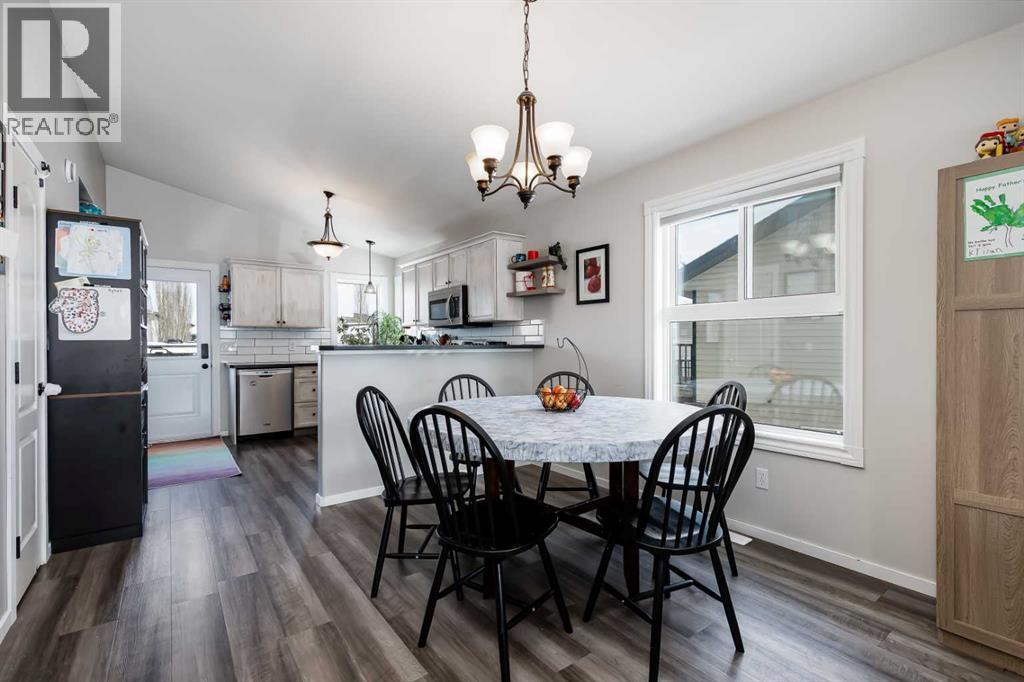 48 Hawthorn Way NE, Olds, Alberta  T4H 1X7 - Photo 8 - A2291739